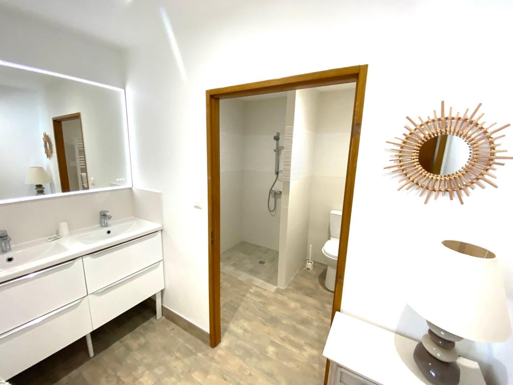 Logis Hotel L'Oliveraie Cognac Eksteriør billede