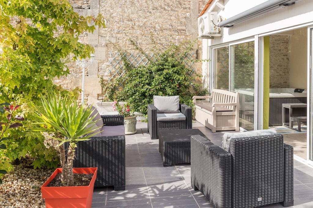 Logis Hotel L'Oliveraie Cognac Eksteriør billede
